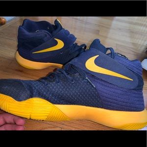 Nike Kyrie 2 Lows “Cavs”